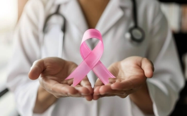 Outubro Rosa: 5 Dicas para Prevenir o Câncer de Mama e o de Colo do Útero