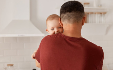 Saiba como a paternidade pode afetar a saúde masculina
