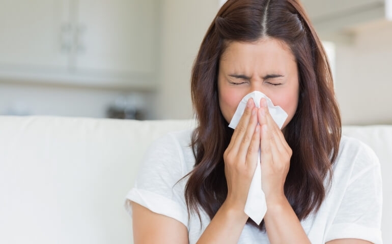 Quais são as principais diferenças entre infecções virais e bacterianas?